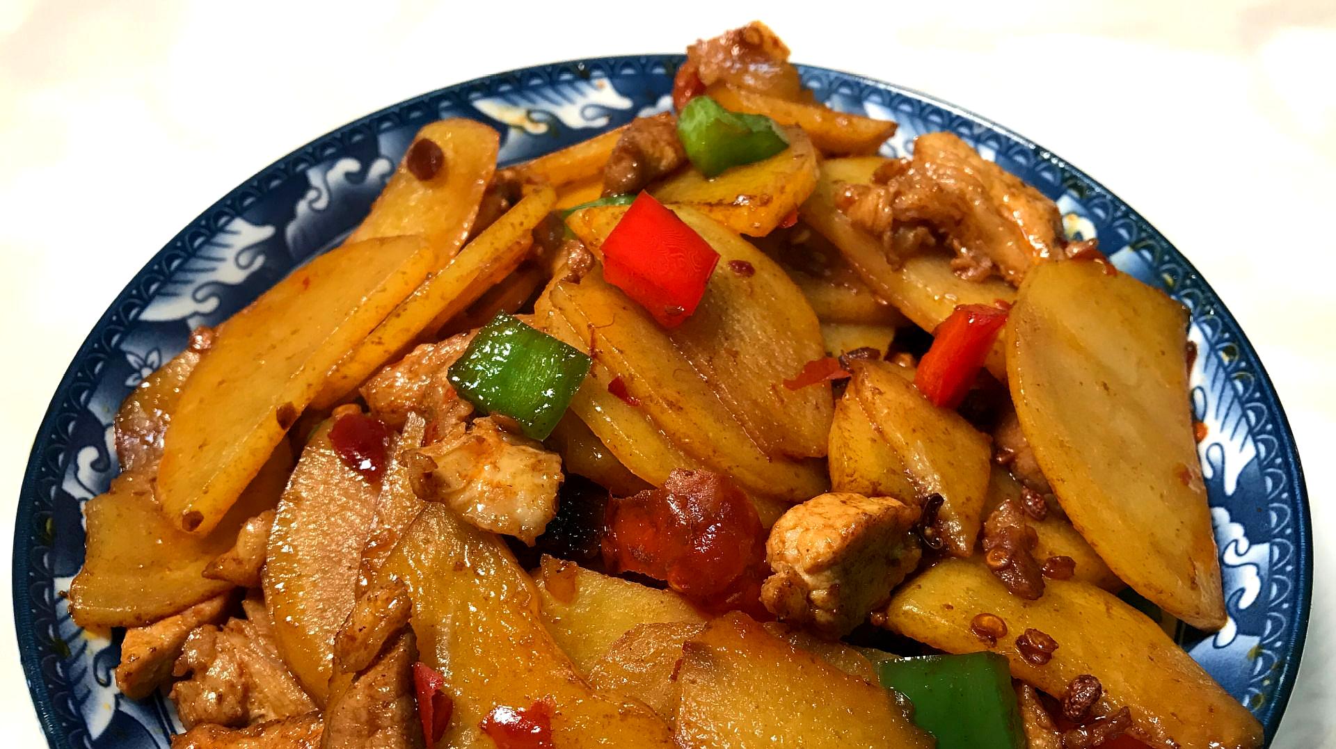 大妈这样做农村吃,土豆做法教你新木耳,简单好吃又下饭可以便秘吃炒最好吗图片