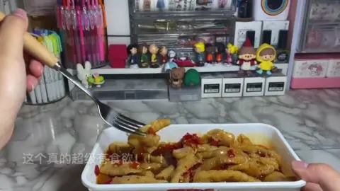 我终于来更新了!感谢80w陪伴! 蛋糕鸡爪在这里!