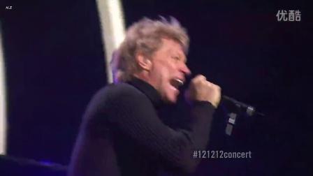 [图]Bon Jovi - Livin&#39; on a Prayer (2012 Live)