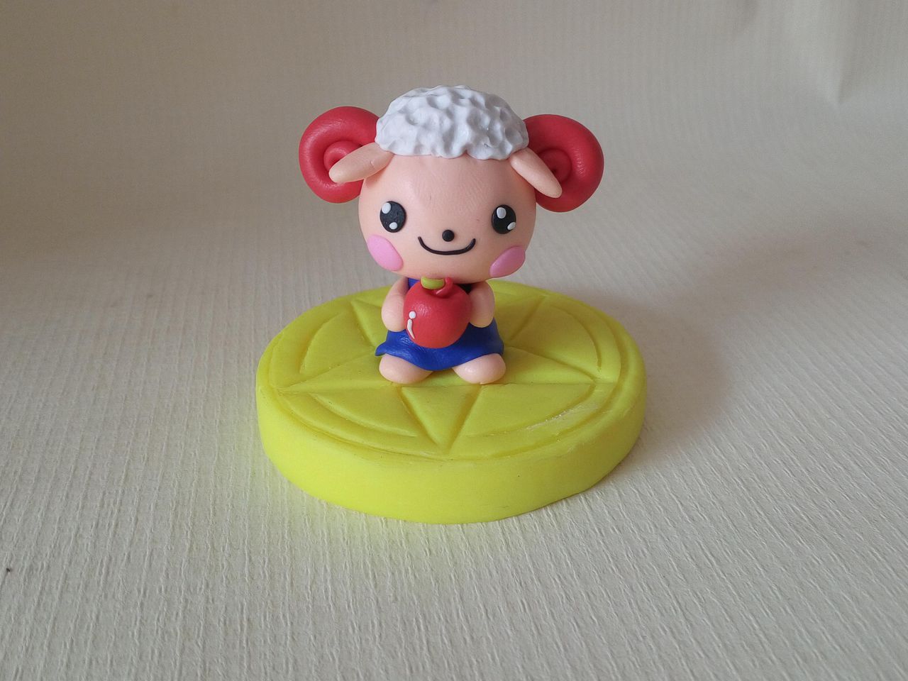 用粘土做可爱的小羊,快来学吧