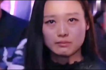 嗓子沙哑的人唱什么歌好听 百度视频搜索