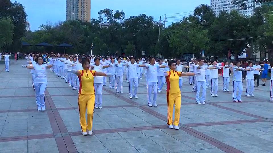 佳木斯广场舞怎么跳