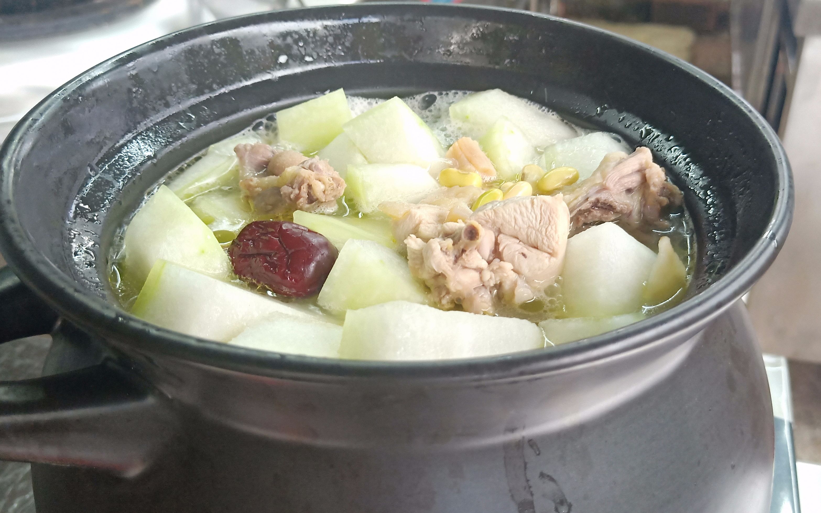 冬瓜薏米瘦肉汤图片
