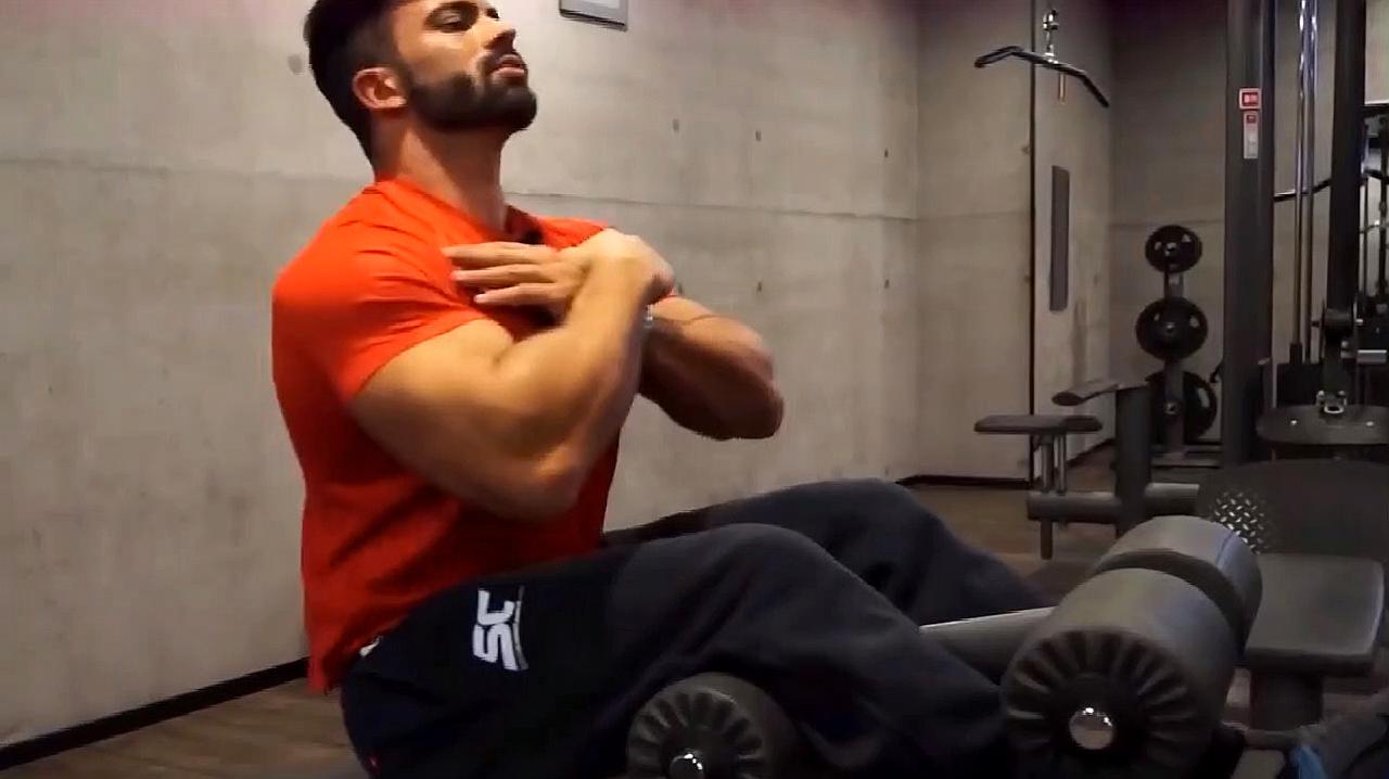 世界顶级健美运动员,sergi constance,仰卧起坐原来该这么做?