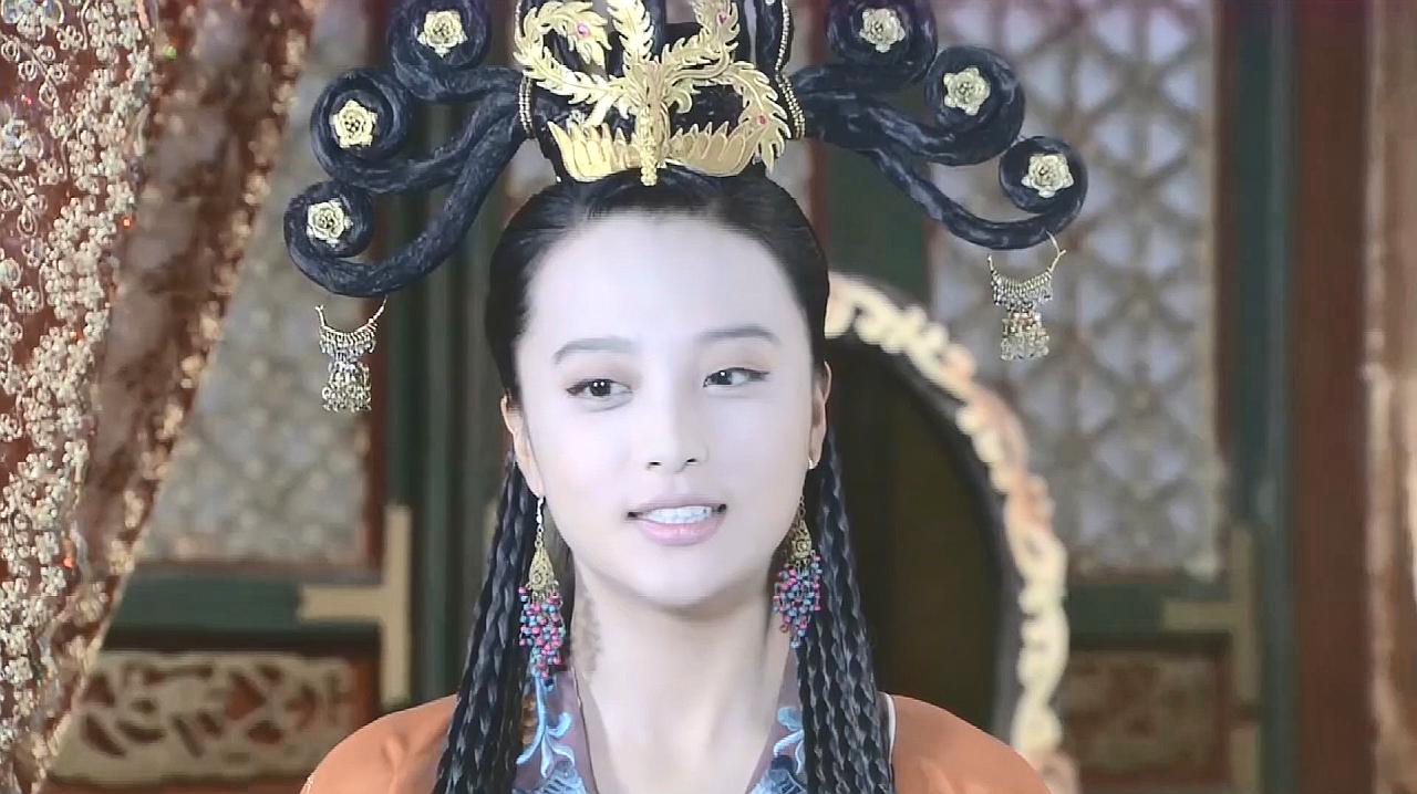 西夏公主坦言喜欢上包拯,为见包拯,向哥哥撒娇寻求帮忙