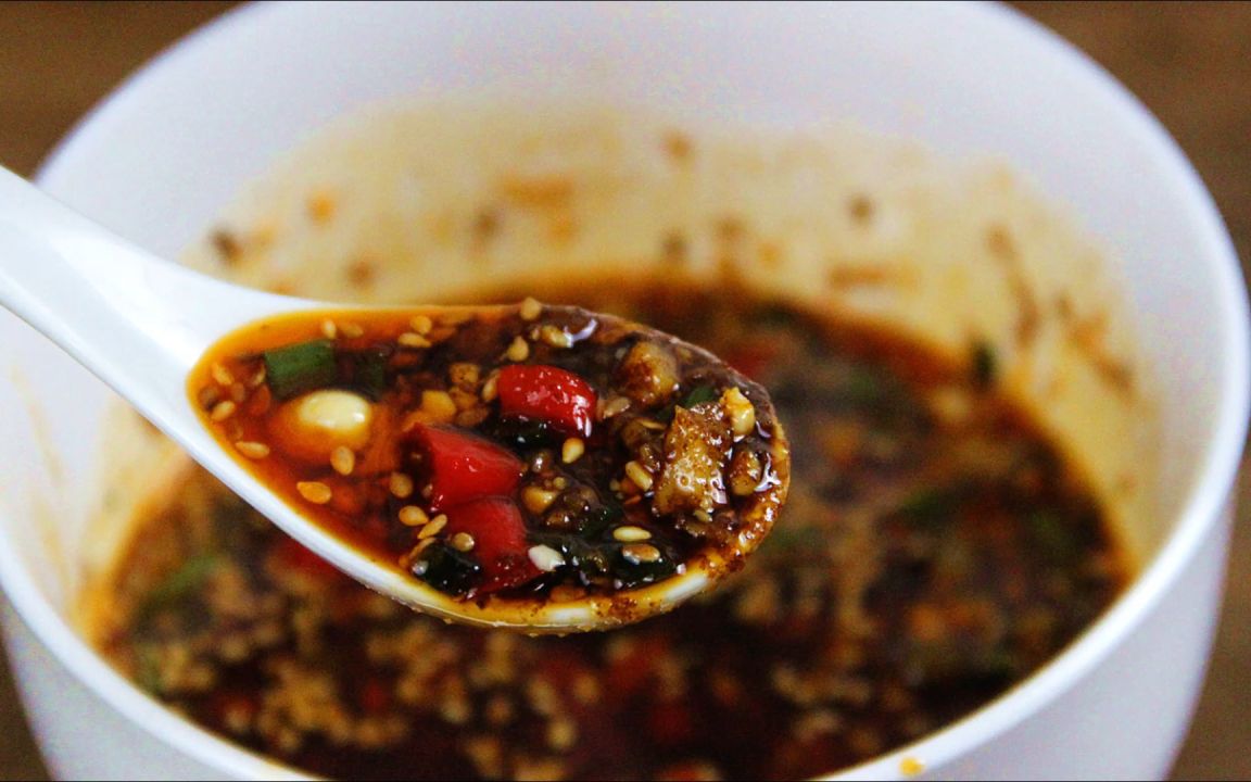 万能蘸料,可蘸饺子,可蘸火锅,好吃又简单,值得收藏!
