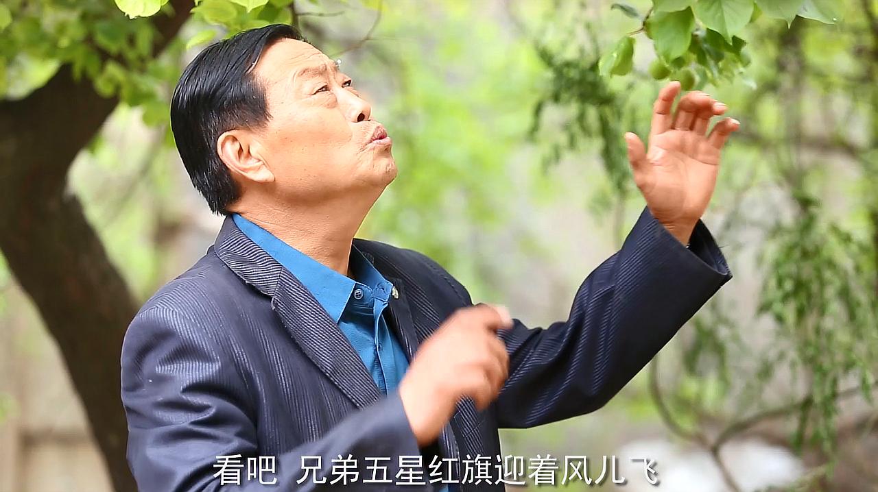 翻唱了一首庞龙特别好听的歌曲《兄弟干杯,太好听了!