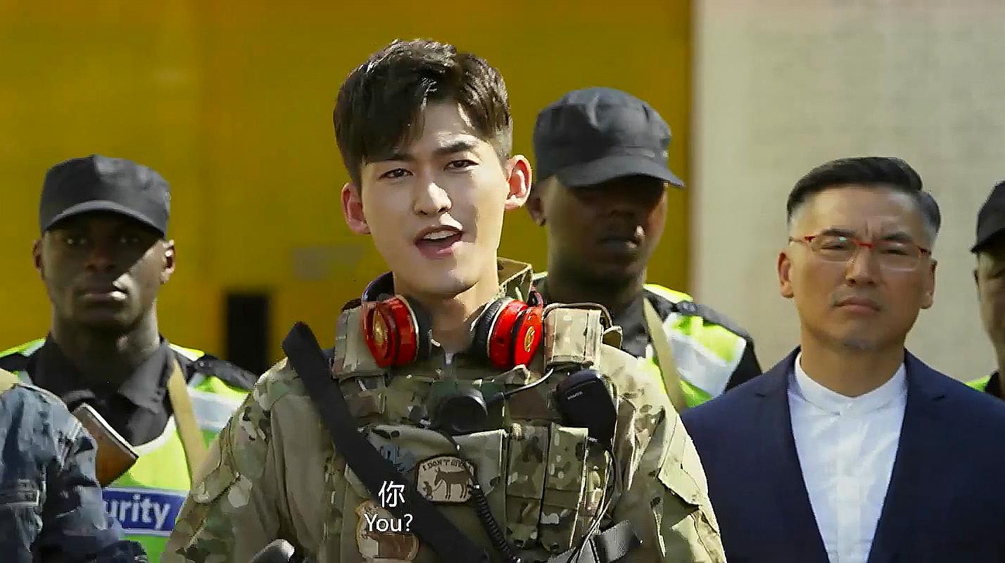 战狼2:张翰和吴京这段,看得我笑出鹅叫,整个电影院都听我在笑