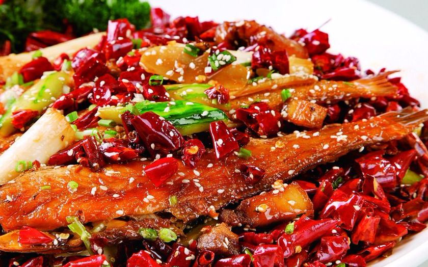 【干烧扒皮鱼】扒皮鱼这样做,味道鲜辣适口,来跟大厨学学怎么制作的吧