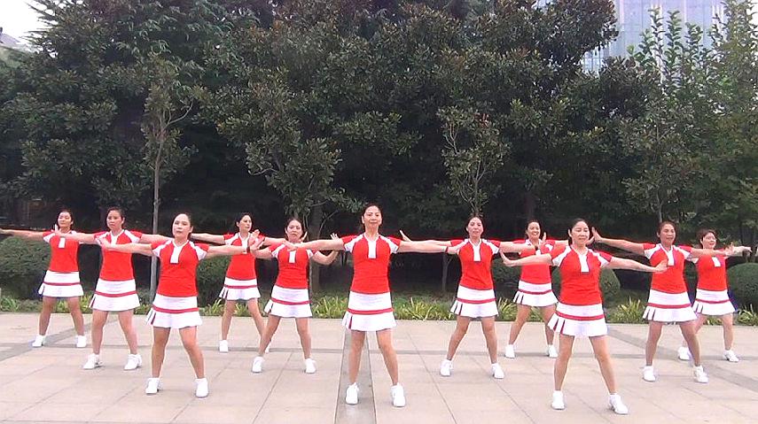 暖暖的幸福广场舞广场舞怎么跳