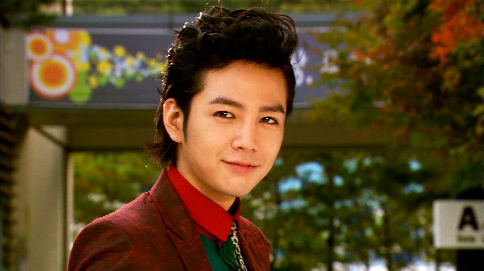 《原来是美男啊》对张根硕心动的朴信惠!微笑也太美了