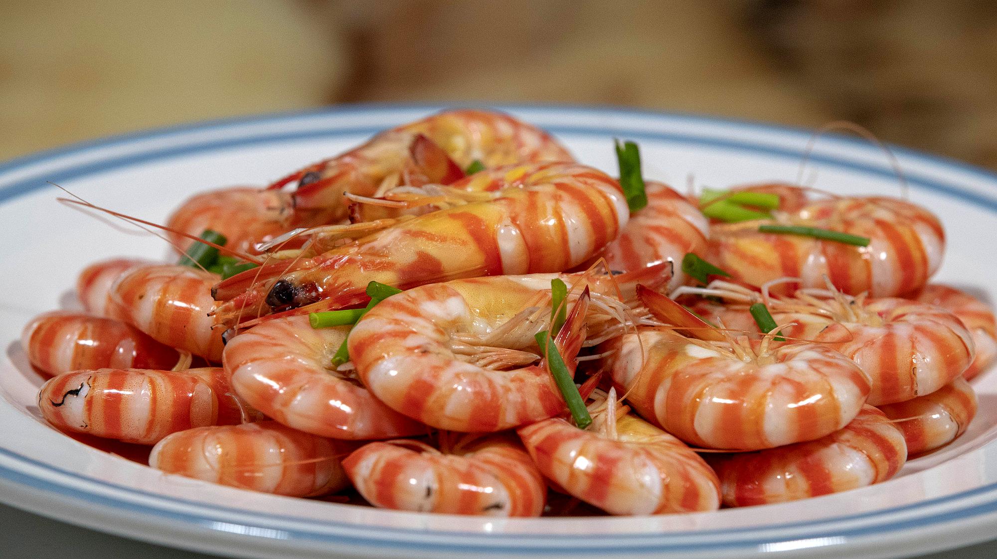 九节虾最简单原汁原味做法白灼九节虾,肉质鲜甜嫩滑,是宴请好菜