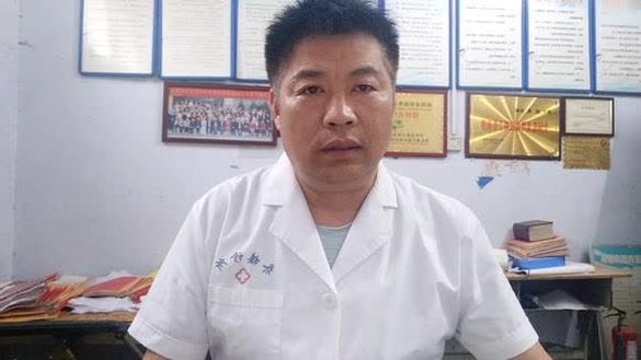 黄连清心饮合三才封髓丹加减治疗君相火动心肾不交型遗精滑精