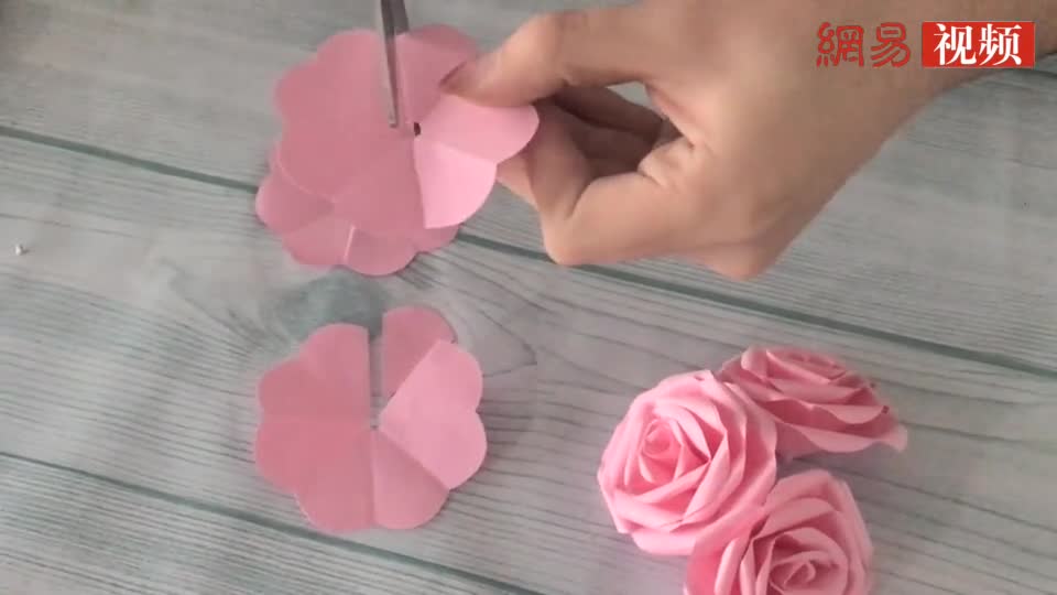 漂亮的玫瑰花折纸,折起来很简单,却很少有人知道怎么折!