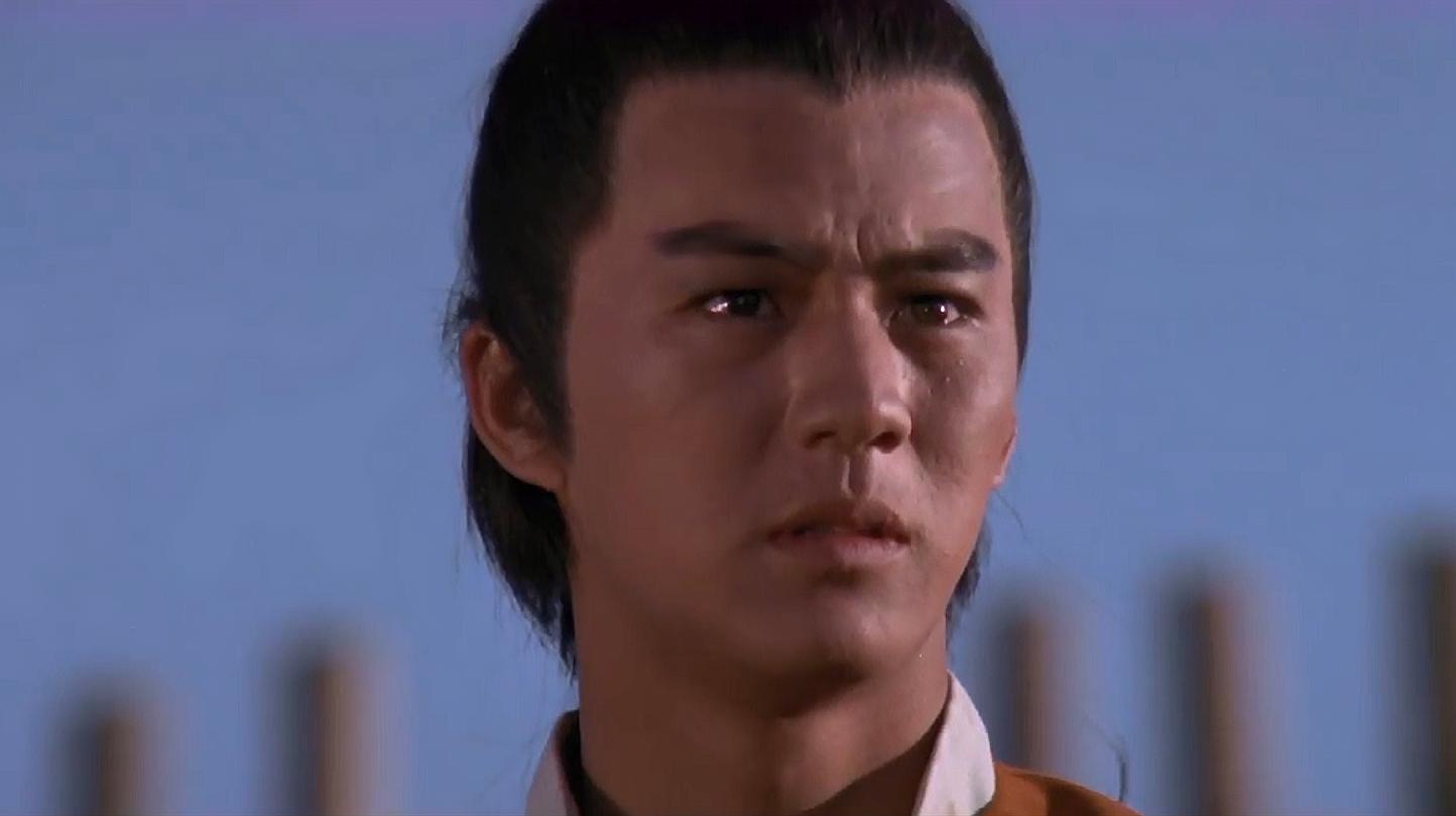 新独臂刀:1971年邵氏功夫片,主演是狄龙,当时的他真是太嫩了!