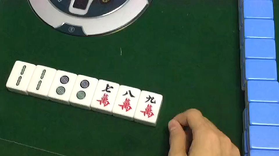 游戏前线:真人纸牌类游戏《四人麻将》的精彩视频集锦