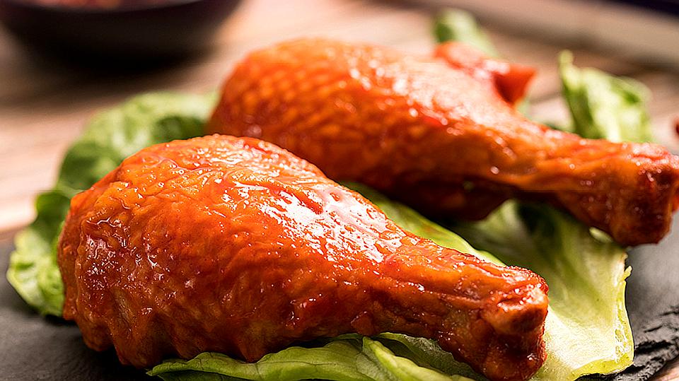 大厨教学烤鸡腿家常做法,肉质鲜嫩,制作简单,香辣酥脆,真好吃