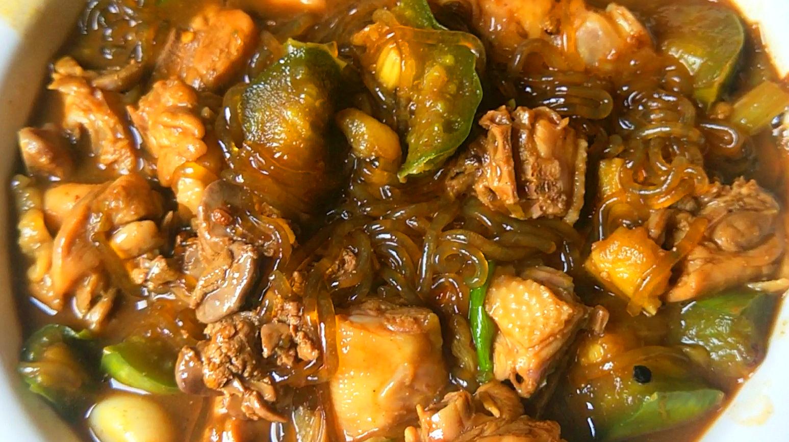 鸡肉炖粉条怎么做好吃