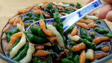 天热了想吃彩色凉虾自己做,筷子一搅,锅里一倒,q弹爽滑,好吃又解馋