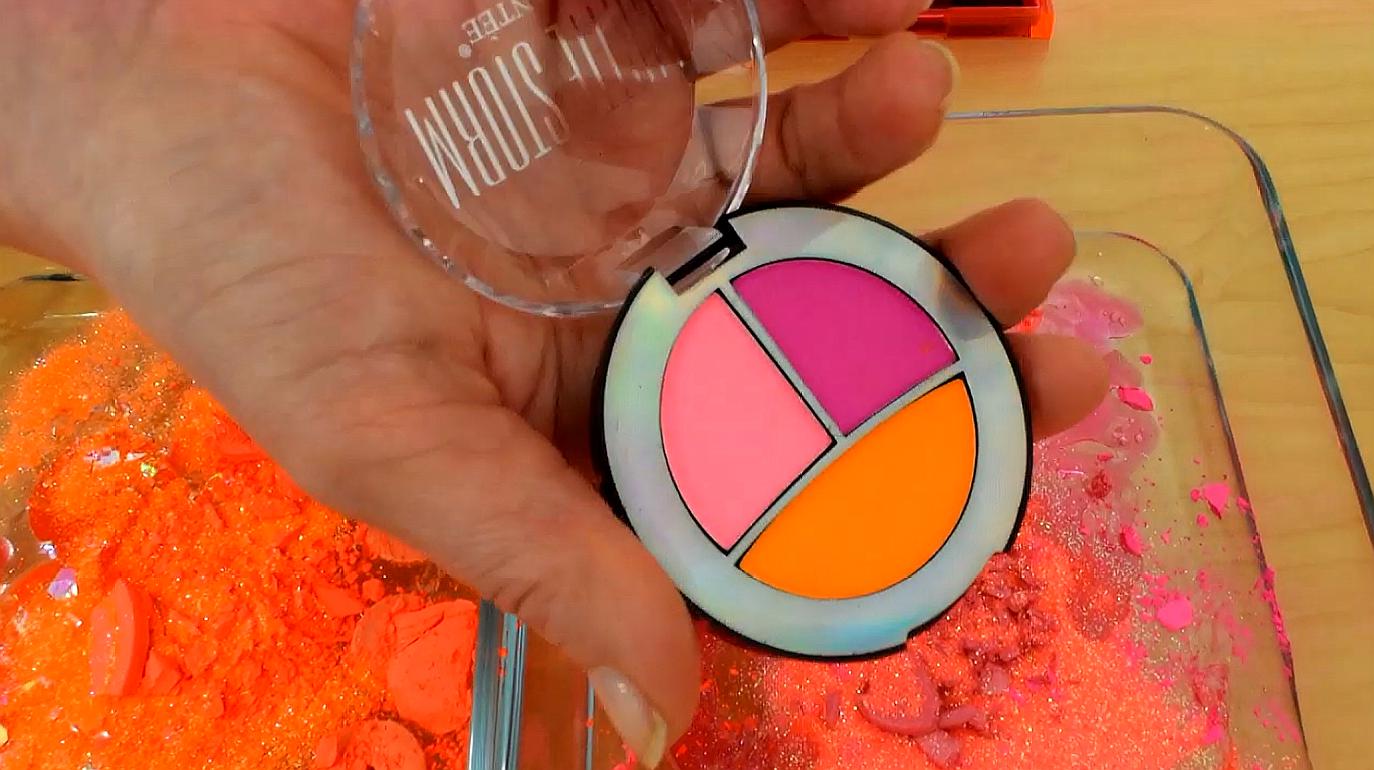 "西西爱手作"之早教视频:在水晶泥里,无硼砂,你更喜欢哪一种