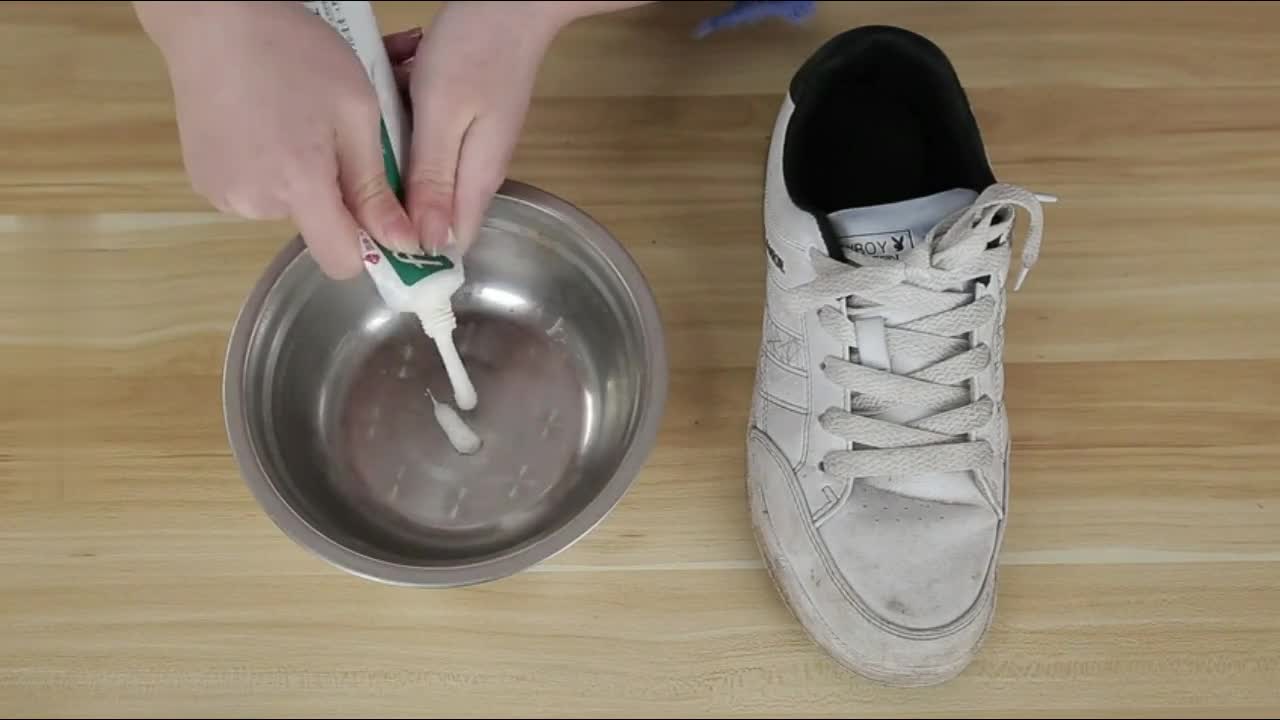 小白鞋怎么清洗
