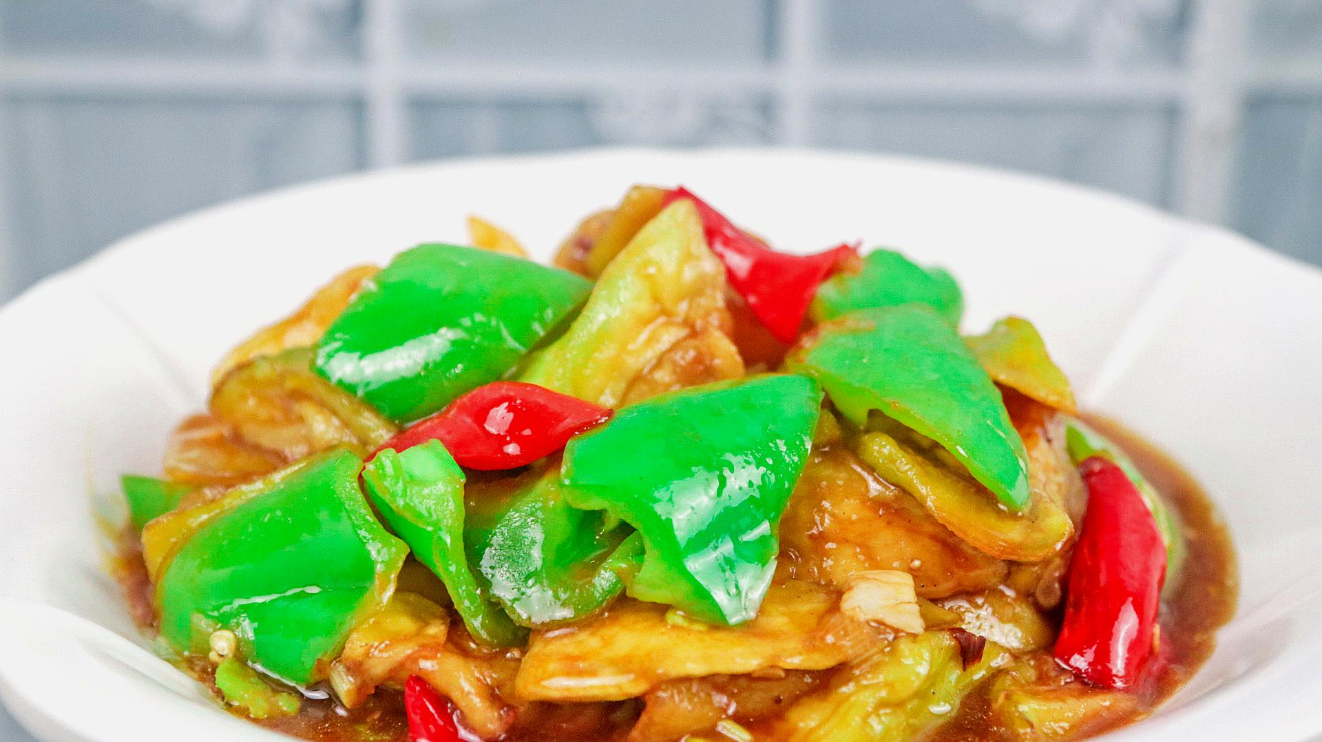 大厨分享地三鲜简单家常的做法,营养美味,鲜嫩可口,色香味俱全