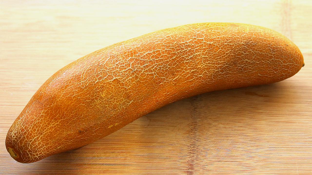 家里的老黄瓜别扔了,教你做超级下饭菜,营养又美味,比肉还好吃