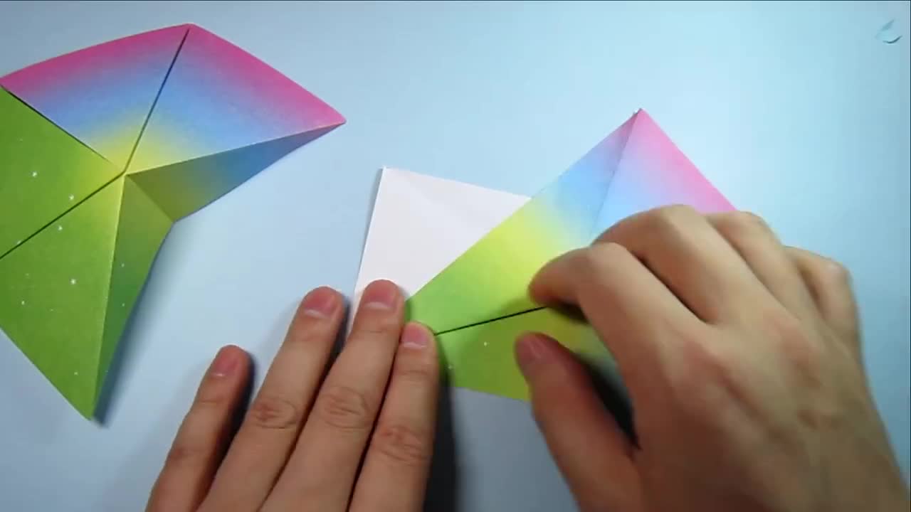 小巧可爱招人喜欢,手工折纸视频教程 5雨伞的简单折纸,2张纸就能折一
