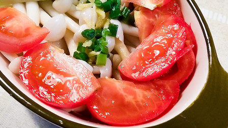 蟹味菇不要炒了,加两种蔬菜这样处理,营养丰富健康消暑