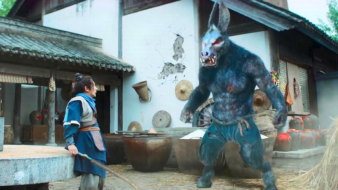 小伙家里有头驴,不干活就用鞭子打,没想到最后变成了驴妖!