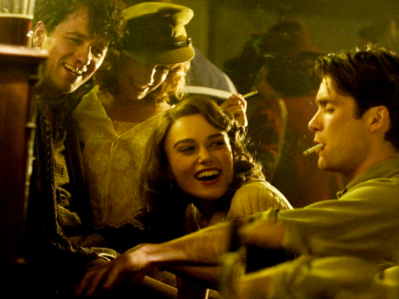 3凯拉·奈特莉主演的爱情类电影:一分钟了解我爱贝克汉姆  00:42