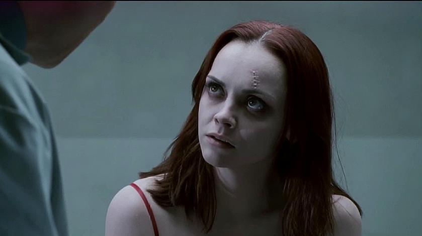 身上带来的僵尸病毒开始肆虐且不断扩散,列车于倾刻间陷入灾难的故事