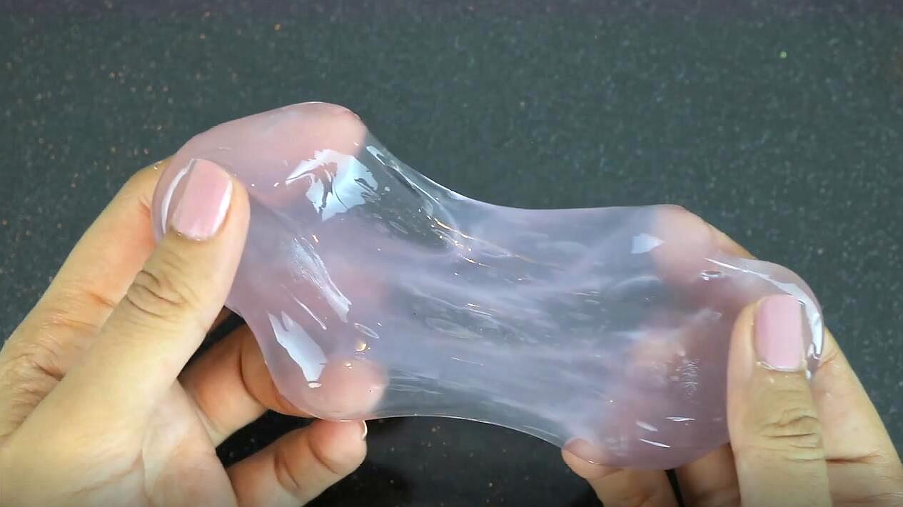 3教你用洗手液做水晶泥,过程简单,手感特别绵软,好玩无硼砂  02:07