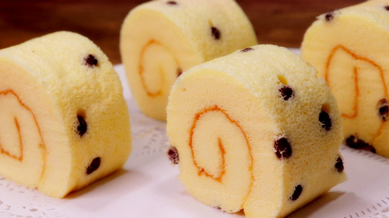 酸奶红豆做蛋糕卷,减少一个步骤,反而更细腻绵软,当早饭有胃口