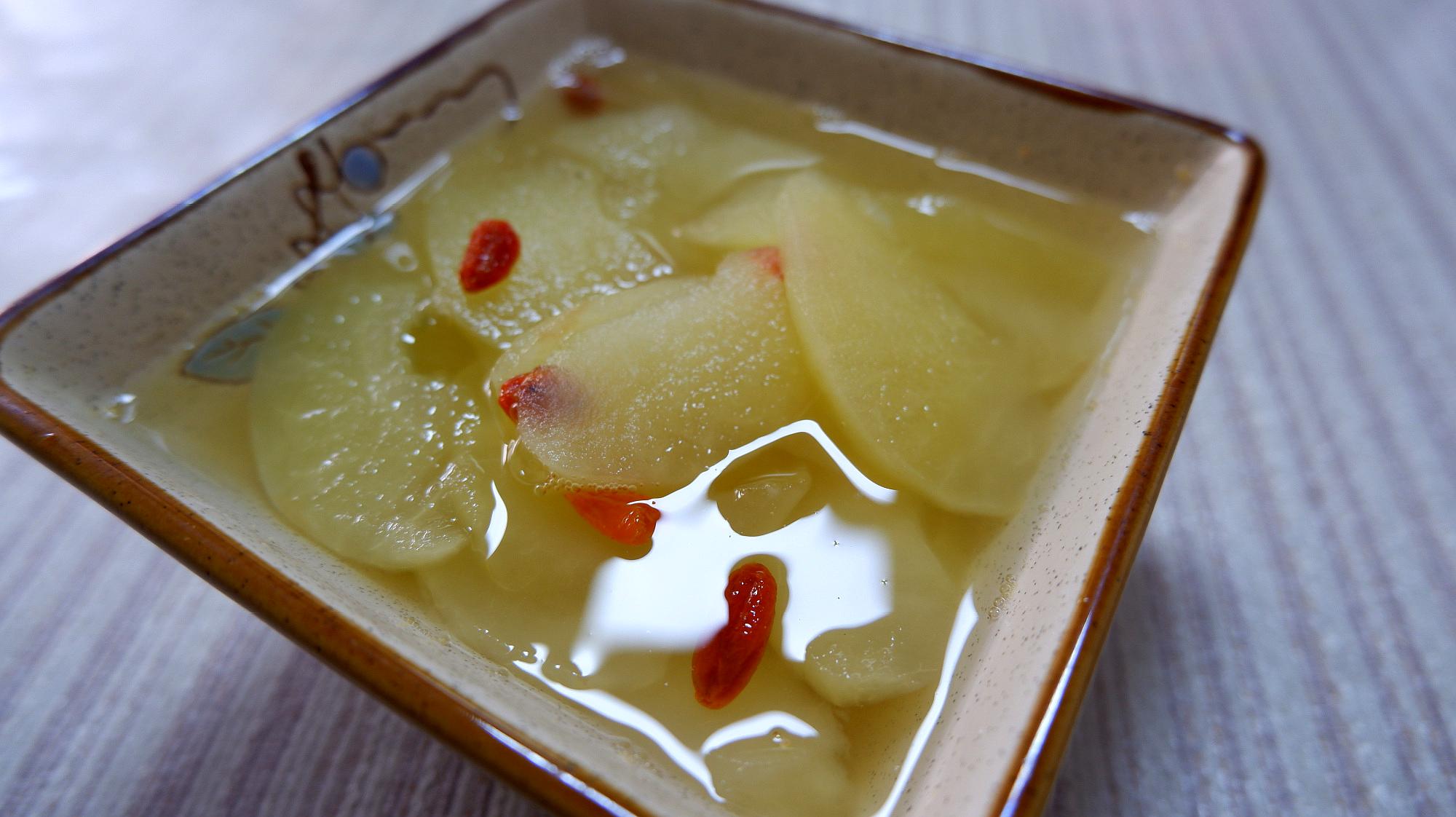 酸甜可口的苹果汤,苹果这样吃,老少皆宜,简单几步就做好了