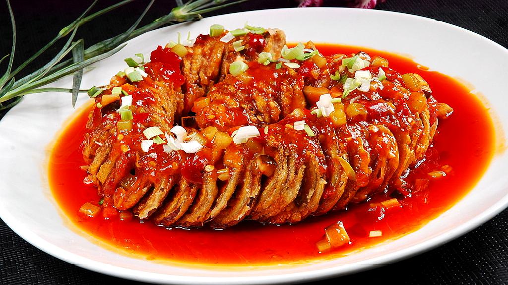 饭店的盘龙茄子为何如此美味?大厨教你诀窍,讲解详细好看又好吃