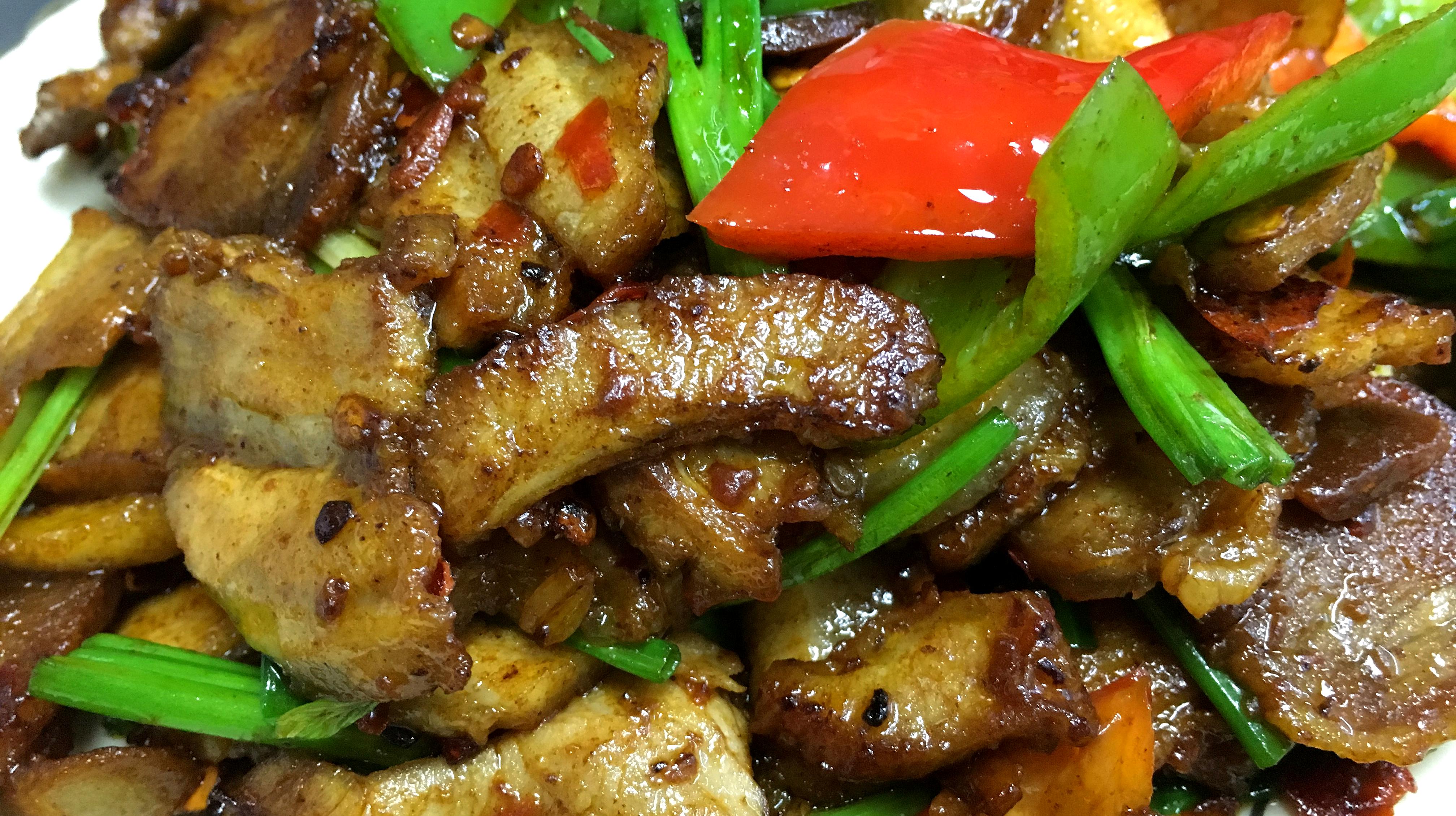 酒店大厨的客家版的尖椒回锅肉,正不正宗你说了算