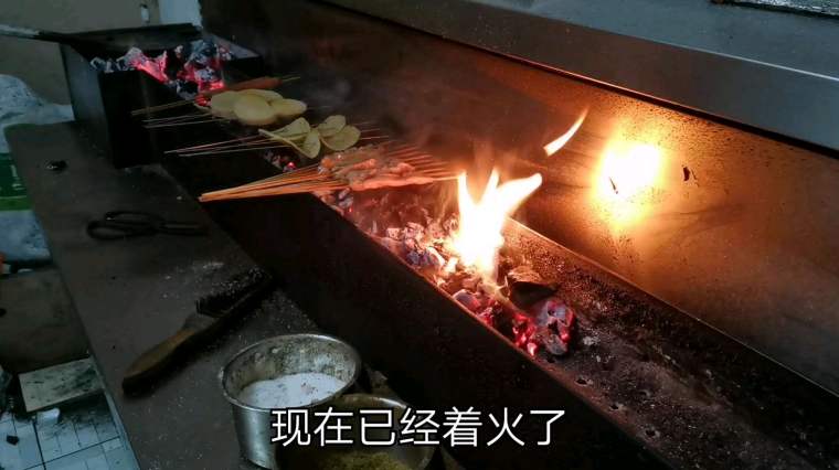 烧烤怎么让碳不起火 百度