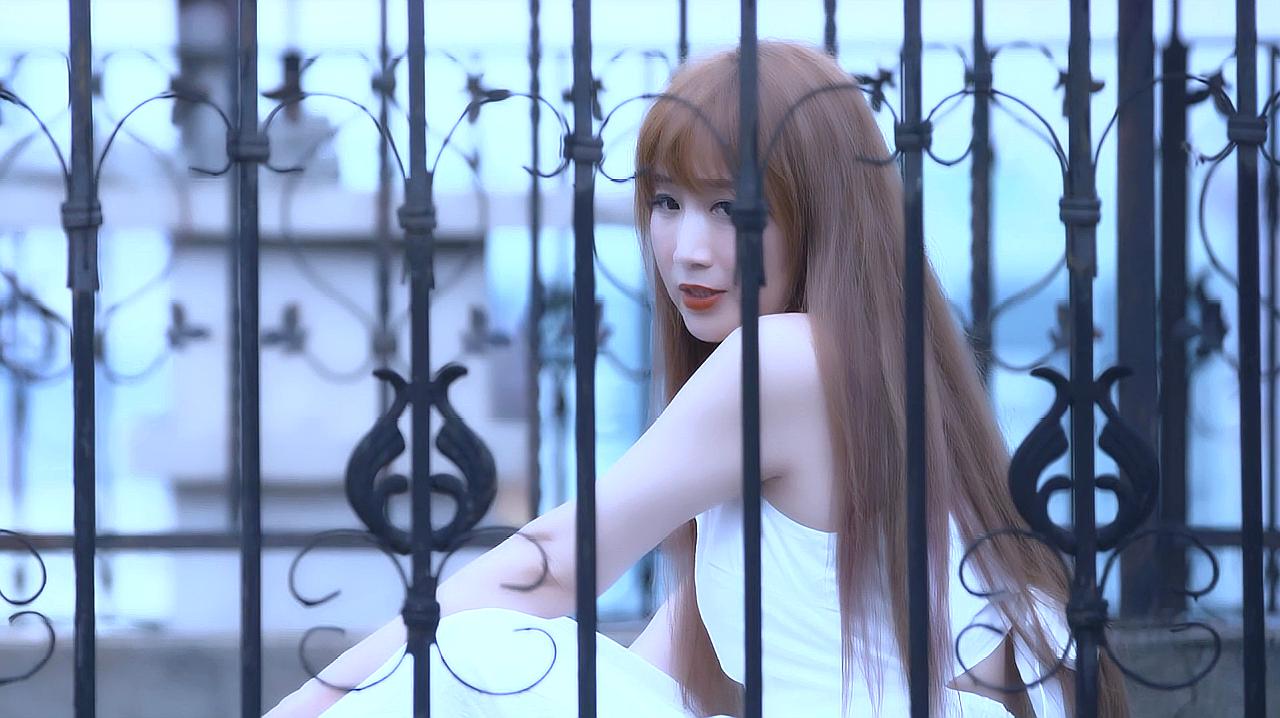 精选东方依依的那些经典歌曲,每首歌都好听到耳朵怀孕!