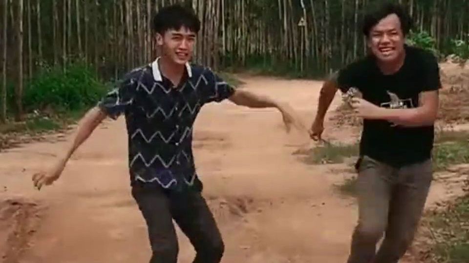 爆笑农村,农村二货青年搞笑视频集锦,看一遍笑一遍