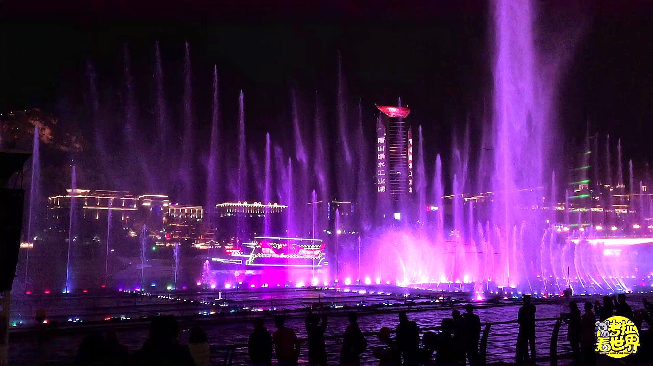 广西柳州水上音乐喷泉,美轮美奂,网红景点太漂亮了