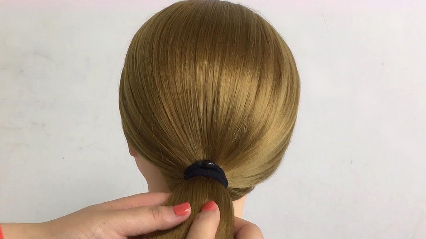 来源:好看视频-30岁女人要学会打扮自己,1分钟搞定这款发型,怎么看