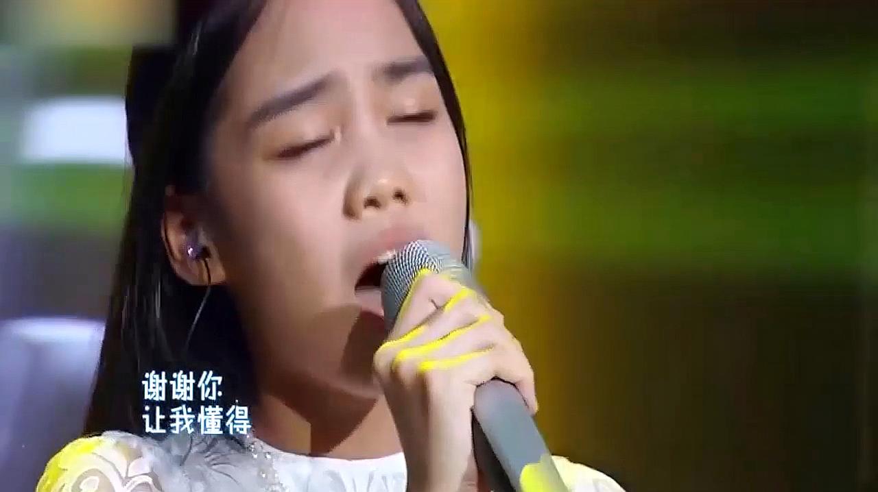 汤晶锦又火了,节目中演唱《海阔天空》,真是太好听了
