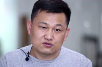 重庆铜梁黄桷门盆景园 董事长 左世新_百度视频搜索