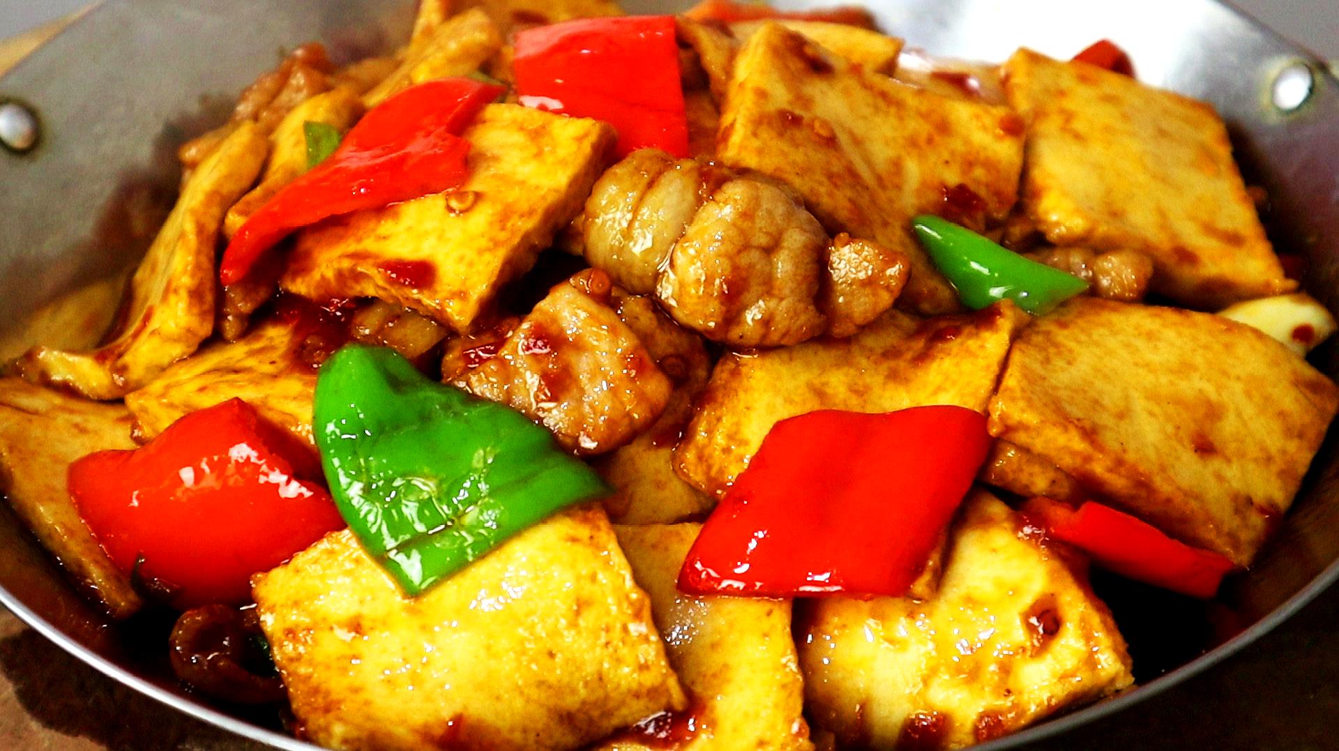 干锅千页豆腐的正宗做法,比红烧肉还解馋,香味十足超下饭