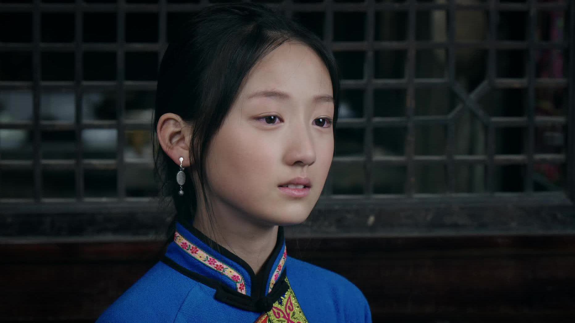 杨耀州把电脑送给了小依娜