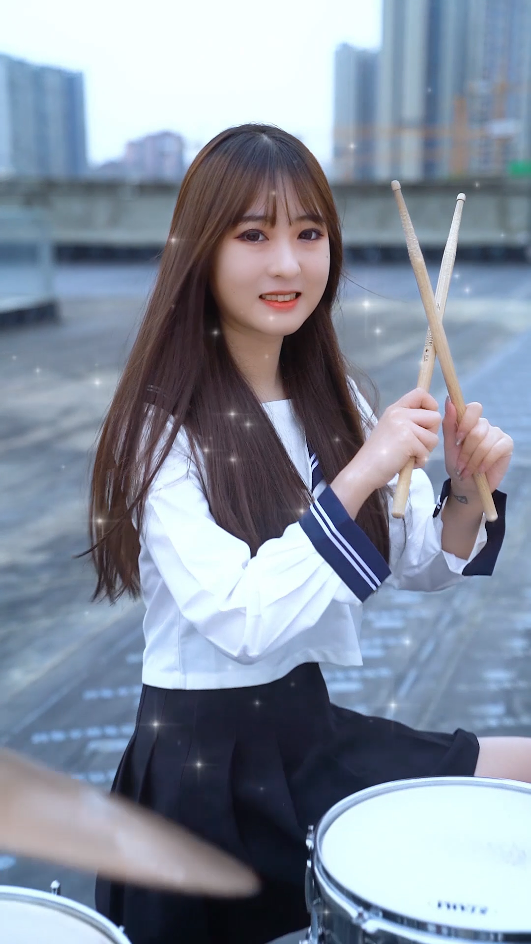 滑走就是你们草率了,假笑女孩上线啦