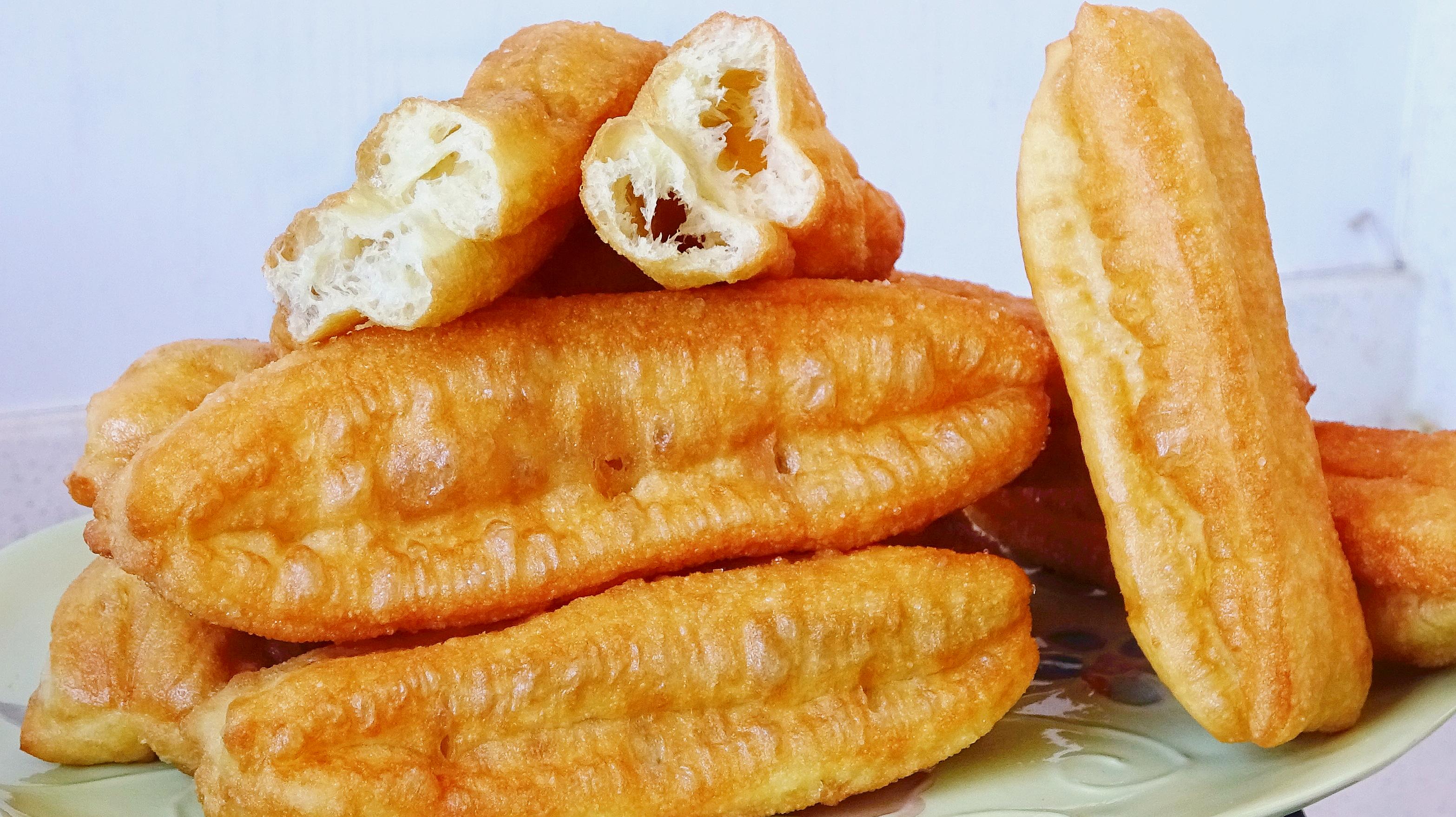 不加泡打粉怎么做油条?方法比例全告诉你,自己做照样蓬松酥脆