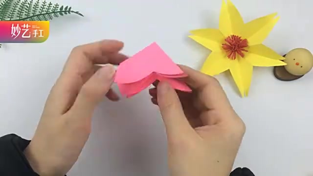 妙艺手工:《漂亮的鲜花折纸》教学合集