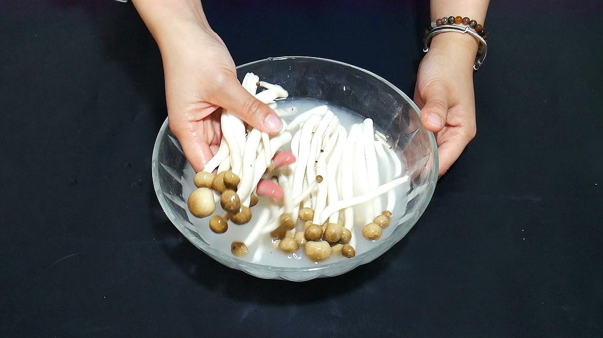 教你一个清洗食物的小妙招,简单干净,赶快来收藏吧!